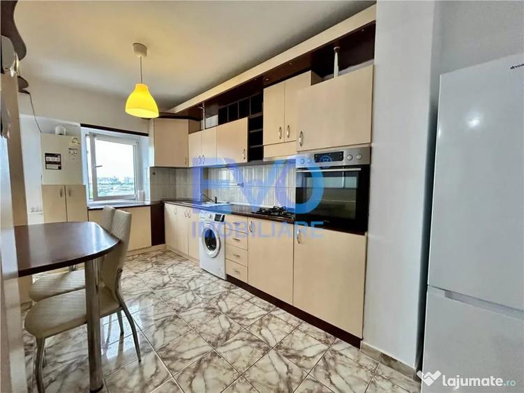 Apartament cu 3 camere decomandat în Nicolina