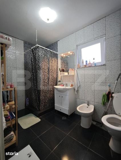 Casă cu 5 camere cu Teren 998 Mp în Central