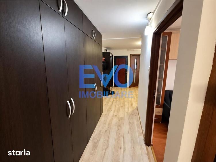 Apartament cu 3 camere decomandat în Nicolina