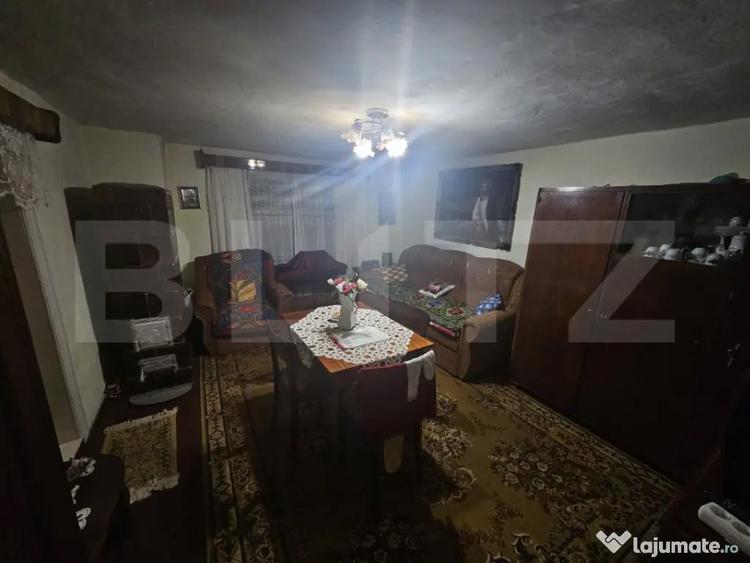Casa cu 2 camere ?i anexe, zona centrala, Campeni - 11