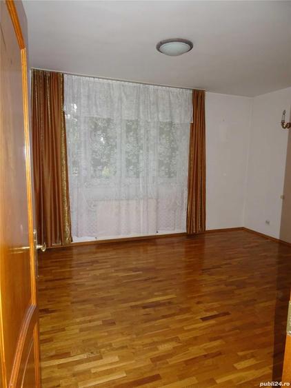 Casă cu 7 camere în Sălaj