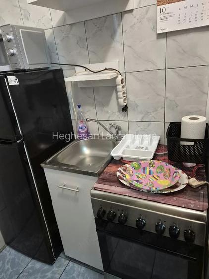 Proprietar inchiriez garsoniera Lipovei