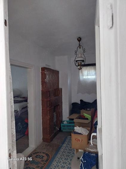 Casă cu Teren 1200 Mp în Zănești