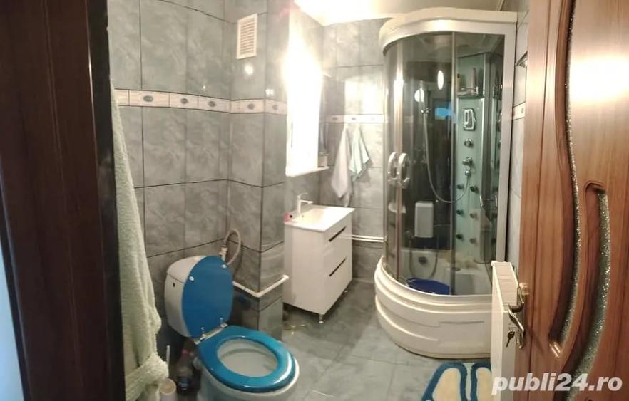 Apartament cu 2 camere semidecomandat în Piața