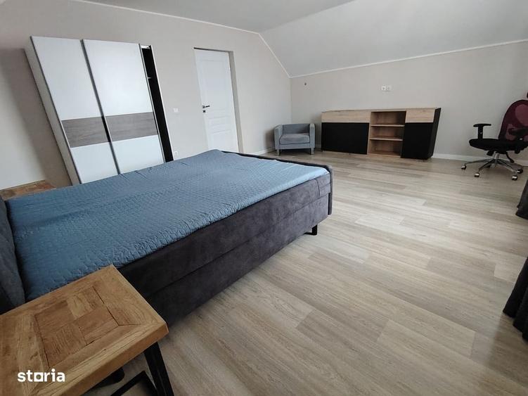 Apartament cu 3 camere semidecomandat în Florești