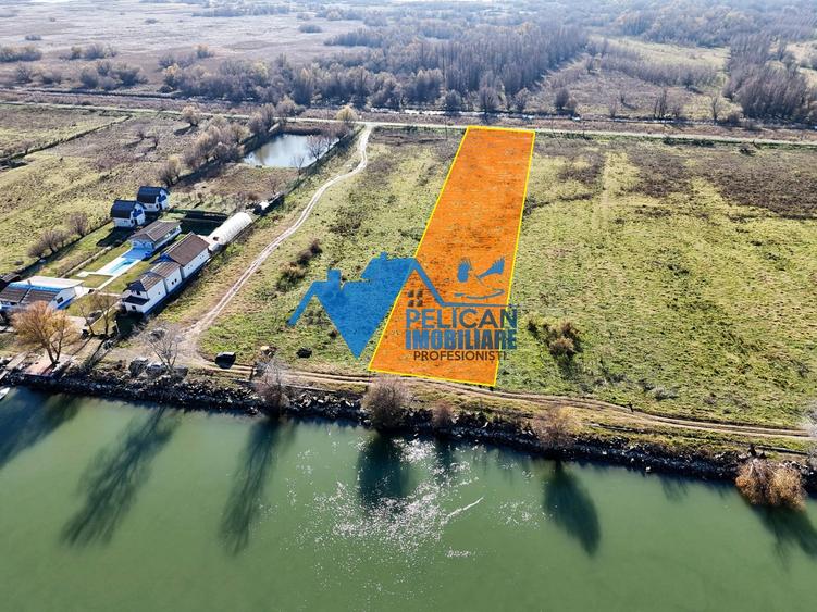 Teren Construcții intravilan de 5432 mp, în Vulturu