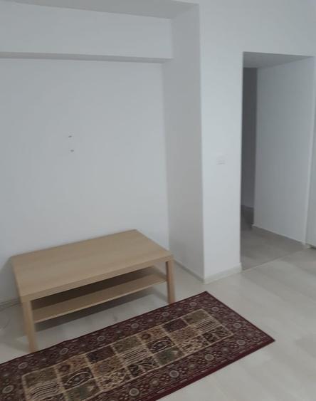 Garsonieră decomandată, mobilată în Dristor