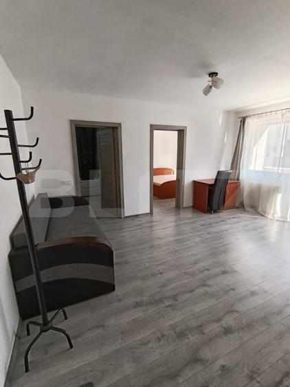 Apartament cu 2 camere semidecomandat, mobilat în Florești