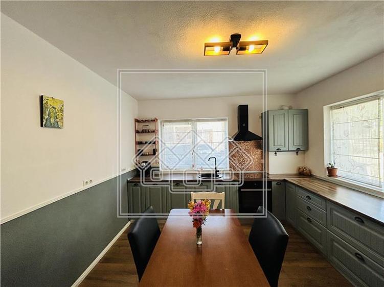 Duplex cu 4 camere cu Canalizare în Daia