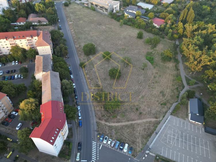 Teren Construcții intravilan de 3855 mp, în Spitalul Județean