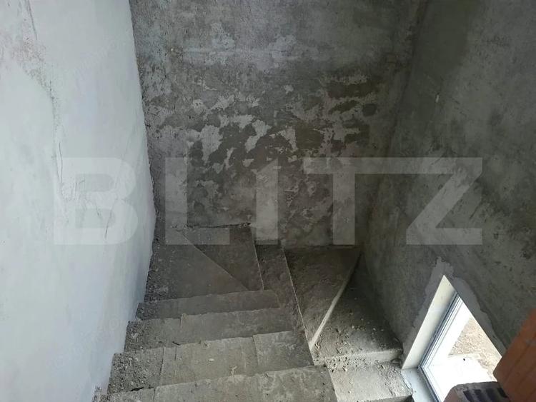 Casă cu Teren 350 Mp în Bariera Vâlcii