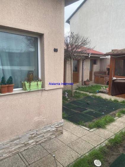 Casă cu 3 camere cu Teren 270 Mp în Brătianu