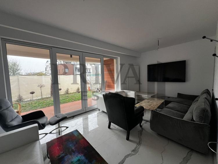 Duplex cu 4 camere cu Canalizare în Giroc