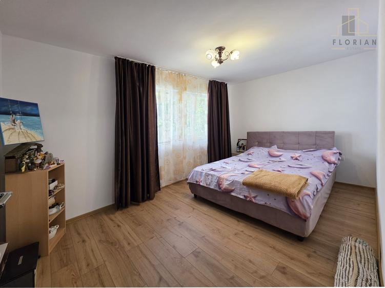 Apartament cu 3 camere semidecomandat în Circumvalațiunii