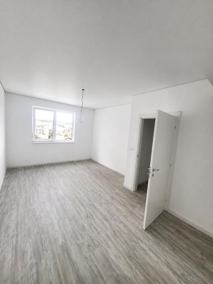 Apartament cu 2 camere semidecomandat în Vișani