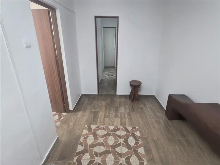 Apartament cu 2 camere semidecomandat, mobilat în Ultracentral