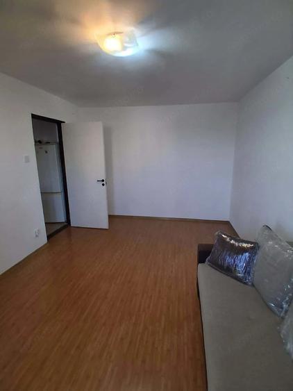 Apartament cu 2 camere decomandat în Veteranilor