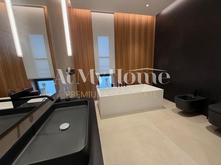 Penthouse cu 5 camere decomandat, mobilat în Băneasa