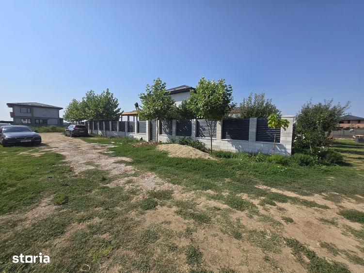 Teren de 828 mp, în Central