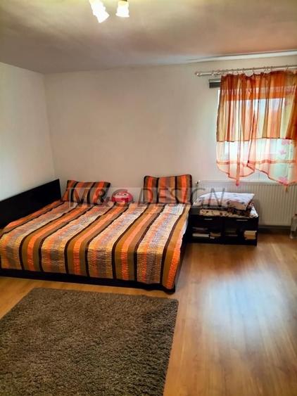 Casă individuală cu 7 camere cu Teren 1470 Mp în Biled