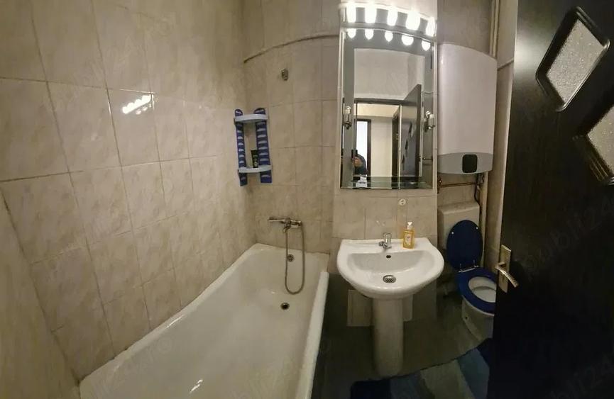 Garsonieră decomandată, mobilată în Tei