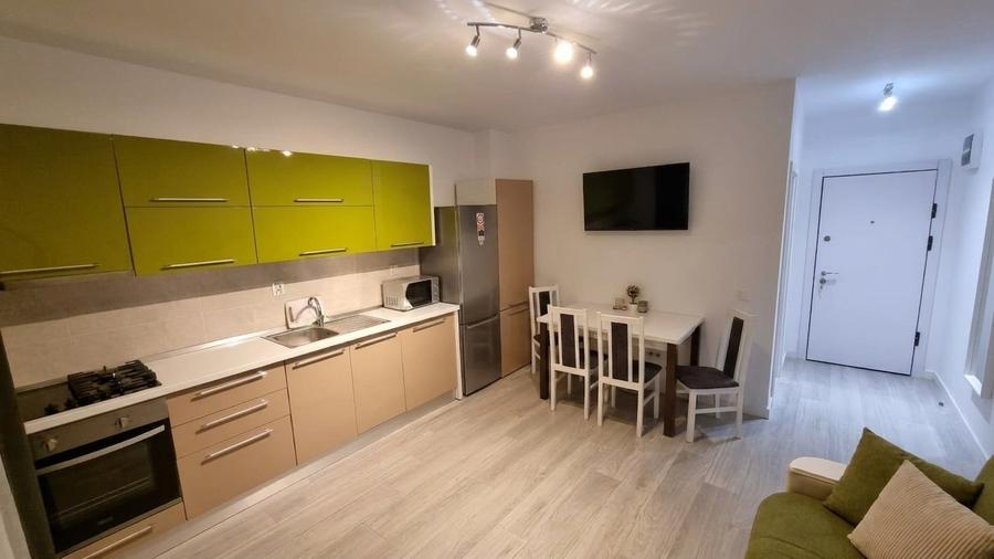 Apartament cu 2 camere semidecomandat, mobilat în Chinteni
