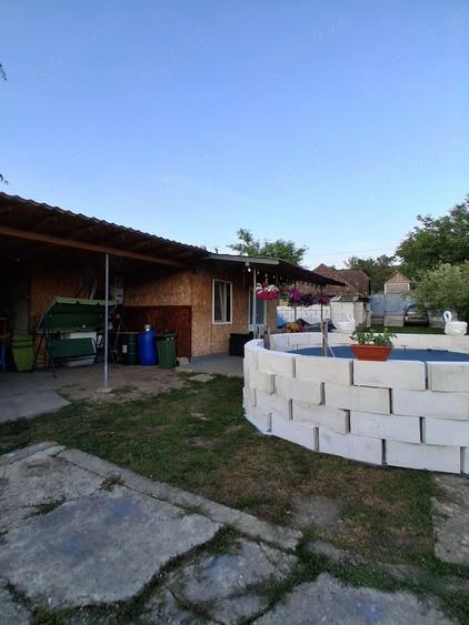 Casă cu Teren 1000 Mp în Central