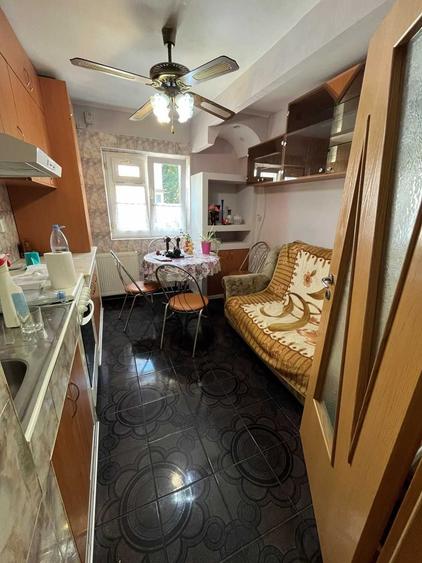 Apartament cu 2 camere semidecomandat în Girocului