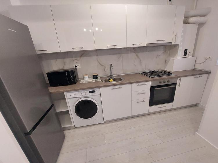 Garsonieră decomandată în Berceni