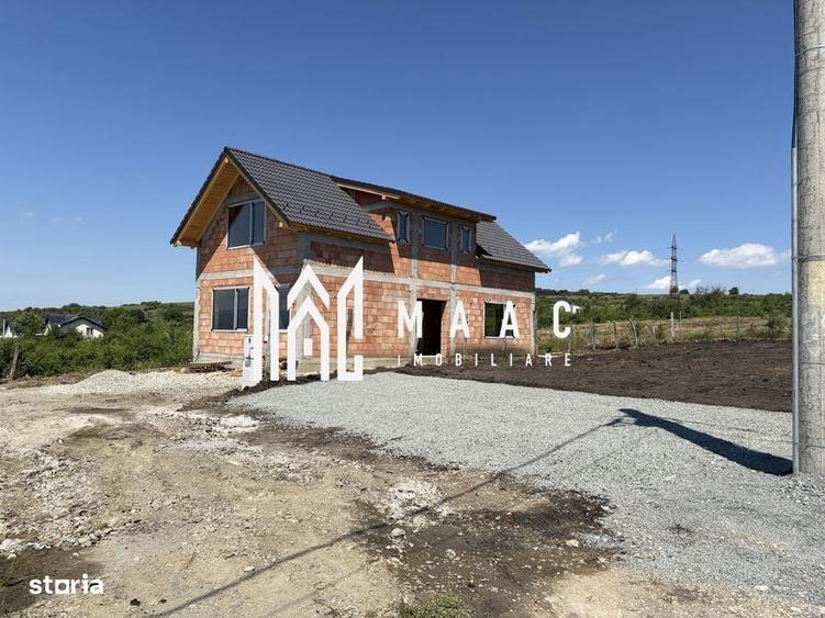 Casă cu 4 camere în Daia