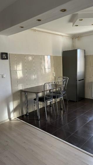 Apartament cu 2 camere decomandat, mobilat în Lipovei