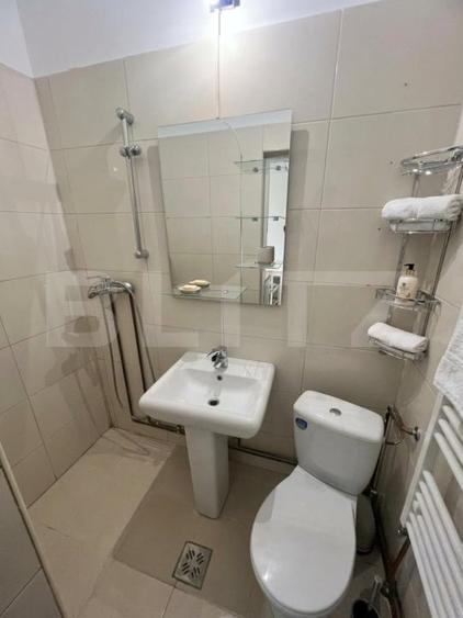 Apartament cu 2 camere semidecomandat, mobilat în Gruia