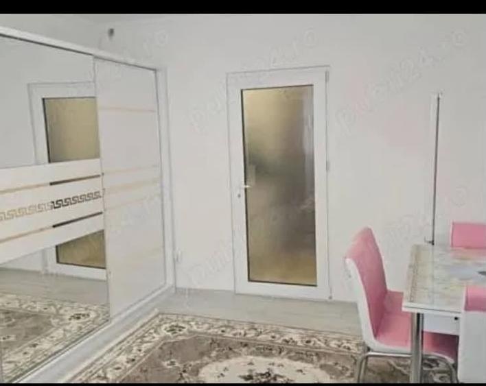 garsonieră zona Far mobilată utilată 25 mp - 3