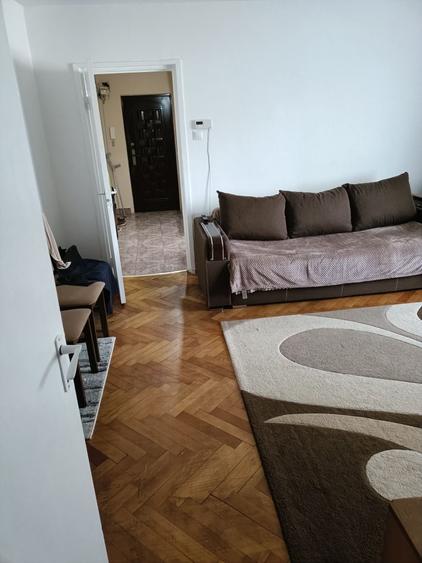 Apartament cu 2 camere nedecomandat în Mărăști