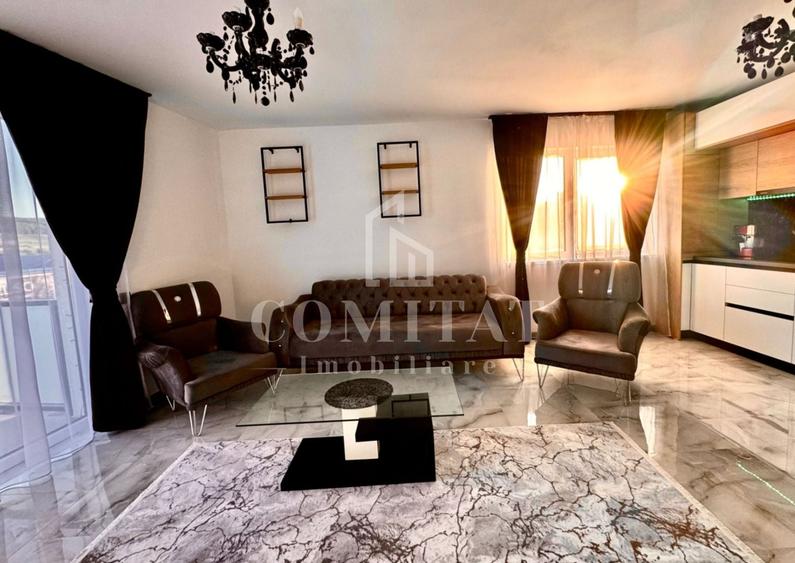 Apartament cu 3 camere decomandat, mobilat în Dâmbul Rotund