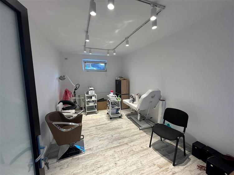 Spațiu comercial, de 170 mp, în Central