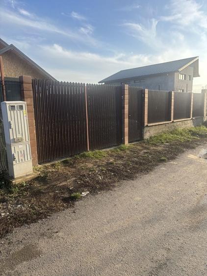 Casă cu 4 camere în Petrăchioaia