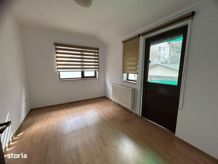 Casă cu 4 camere cu Teren 300 Mp în Central
