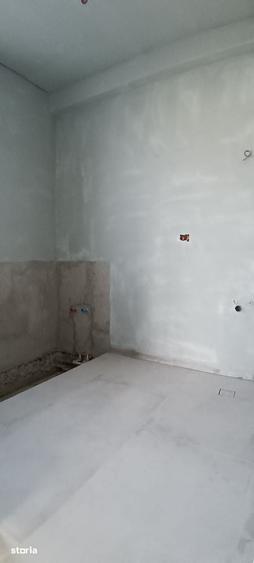 Casă cu 4 camere cu Teren 2122 Mp în Central