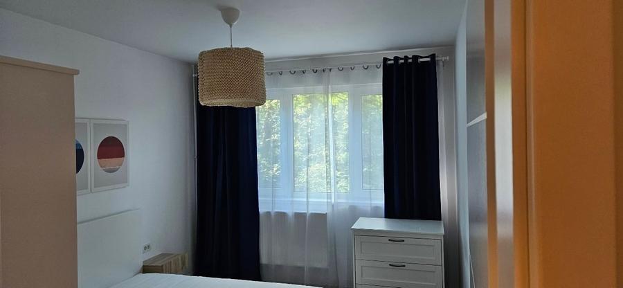 Apartament cu 2 camere decomandat, mobilat în Berceni