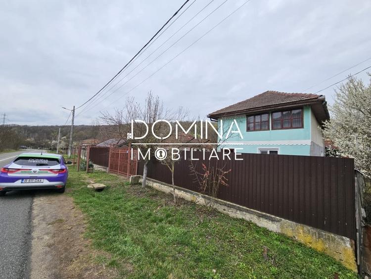 Casă individuală cu 4 camere cu Teren 1852 Mp în Ciuperceni