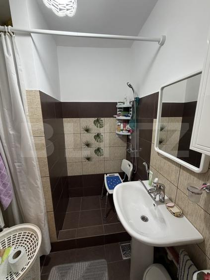 Apartament cu 2 camere semidecomandat, mobilat în Micro 19