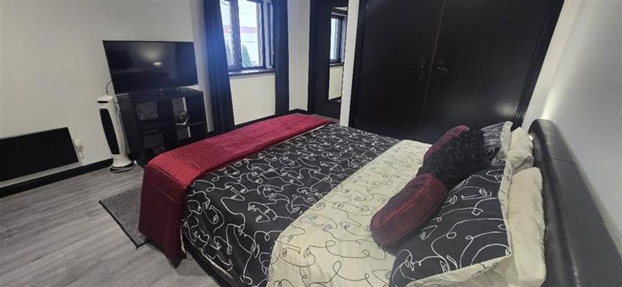 Casă individuală cu 8 camere cu Piscina în Poșta Câlnău