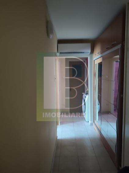 Apartament cu 3 camere decomandat în Sălăjan