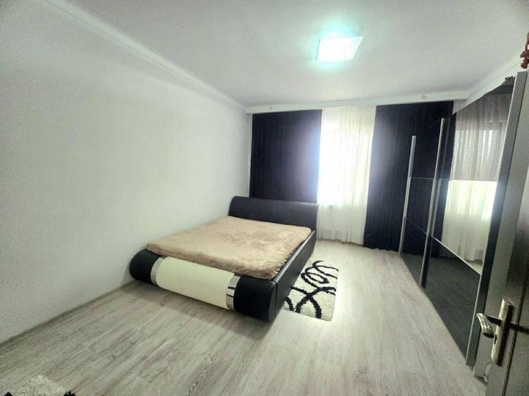 Casă cu 4 camere cu Teren 7773 Mp în Central