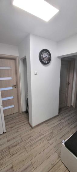Apartament cu 3 camere decomandat în Republicii