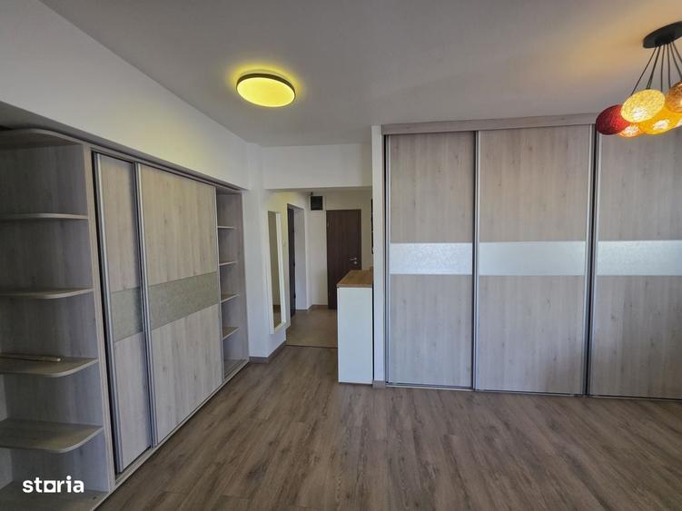 Apartament cu 3 camere în Universitate
