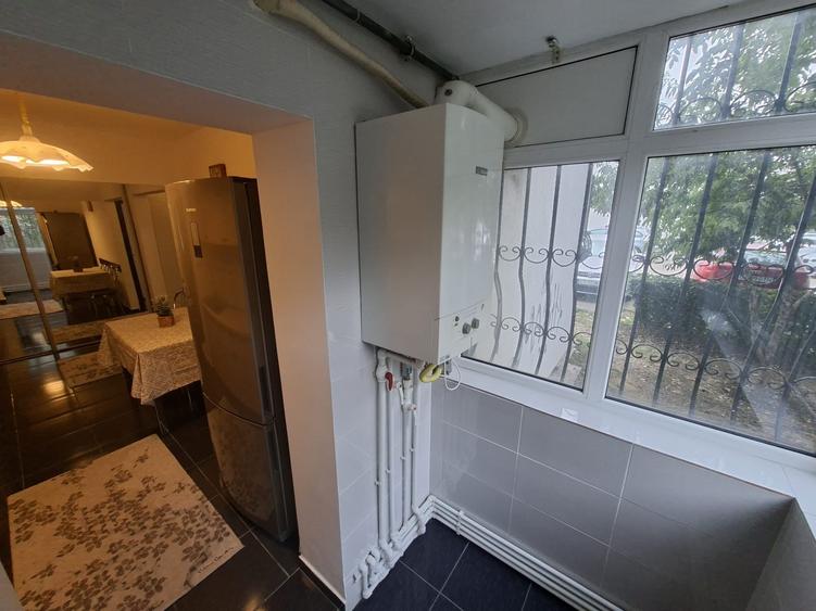 Apartament cu 2 camere decomandat în Poarta 6