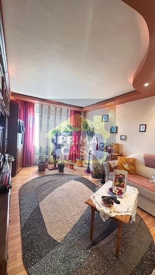 Apartament cu 3 camere decomandat, mobilat în Bogdan Vodă