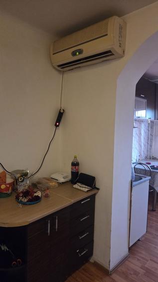 Apartament cu 2 camere decomandat în Rovine